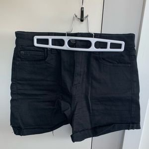 American Eagle Next Level Curvy High-waisted Short Short, size 6